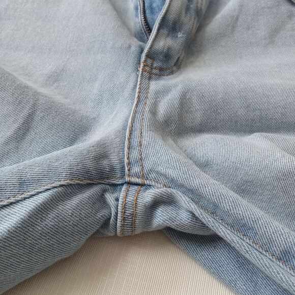 No Boundaries Juniors Light Wash Distressed Straight Leg Denim Jeans Size 19 - Picture 9 of 12